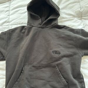 Cherry La black sweater